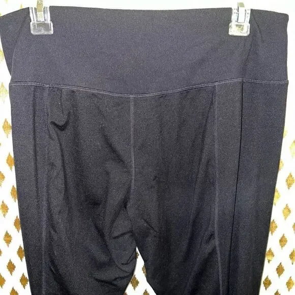 Athleta cropped black leggings ruching size M - Picture 3 of 6